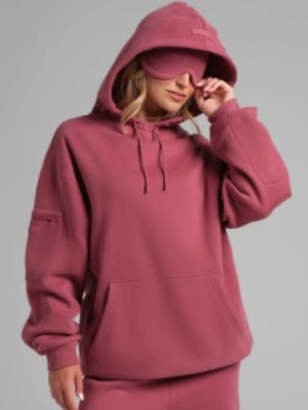 Comfrt VIP Airplane Mode Travel Hoodie – Mega Hoodie women’s size medium